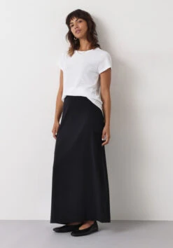 Slim Fit Crew T-Shirt -Outlet hush Store 000749 2807 02