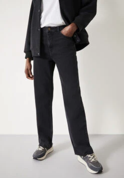 Remy Straight Raw Hem Jeans